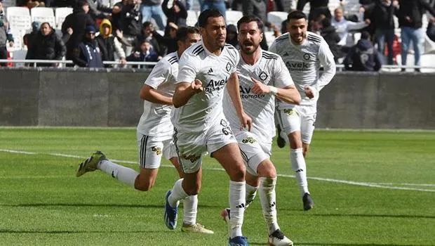 Altay'a 3 dönem transfer yasağı!