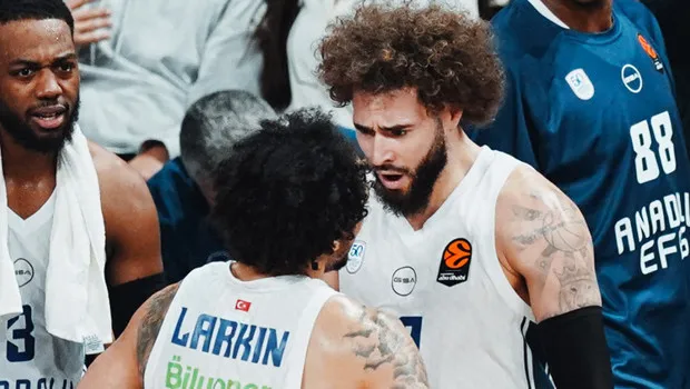 Anadolu Efes, Baskonia deplasmanında!