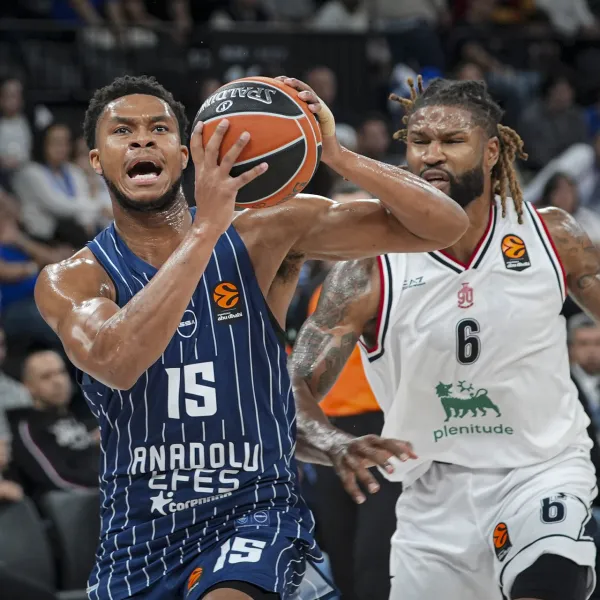 Efes Milano'ya Yenildi! Çift Uzatma Kabusu