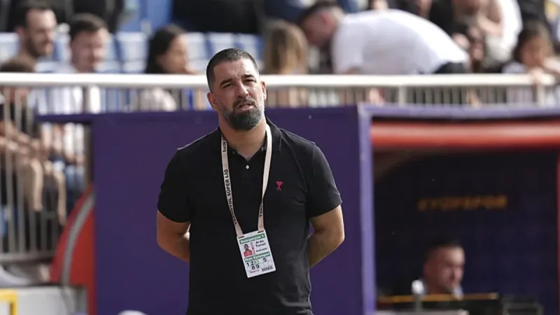 Arda Turan Eyüpspor'a Veda Etti! İşte O Duygusal Mesaj