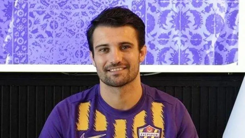 Eyüpspor'dan Şok Karar! Leo Dubois ile Yollar Ayrıldı mı?