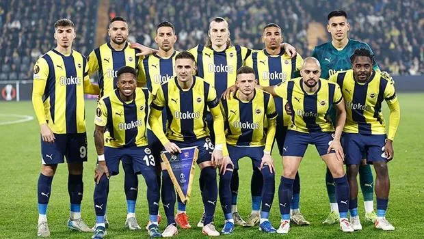 Fenerbahçe'de bir ayrılık daha! Sarı-lacivertli takımda yaprak dökümü sürüyor