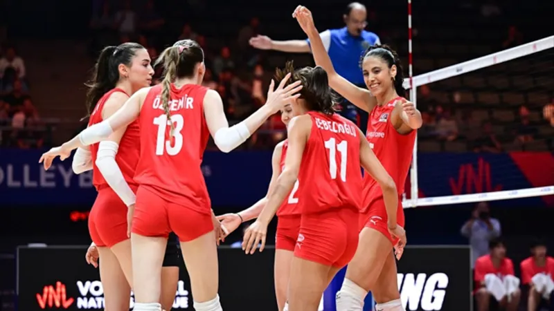 Filenin Sultanları, Çin karşısında geriden gelerek kazandı; Milletler Ligi'nde 4'te 4 yaptı