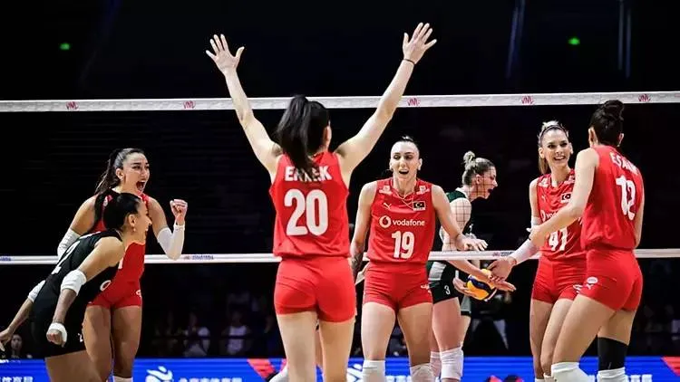 Filenin Sultanları Polonya'yı Devirdi! Nefes Kesen Final Seti