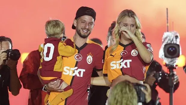 Mertens ailesinin gözyaşları!