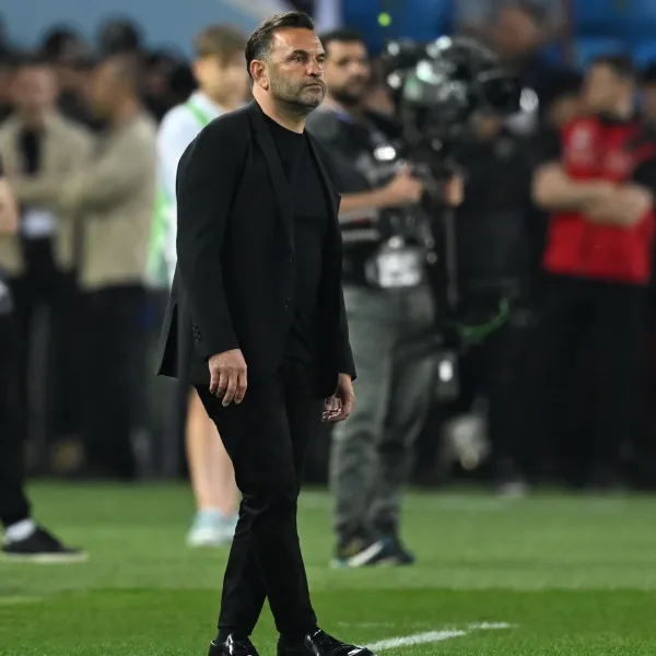 Okan Buruk'tan Fenerbahçe'ye Şampiyonluk Göndermesi!