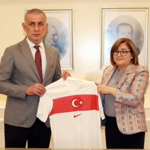 Hacıosmanoğlu Gaziantep'i Salladı! Ziyaretin Sırrı Ne?