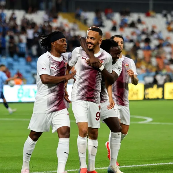Hatayspor'dan Adana Demirspor'a Şok! 5 Golle Tarihi Zafer