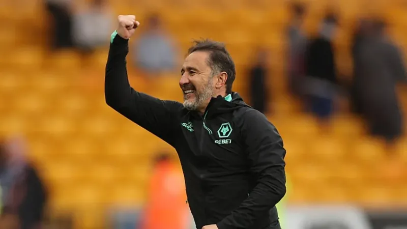 Vitor Pereira Premier Lig'i Salladı! Ayın Hocası Seçildi!