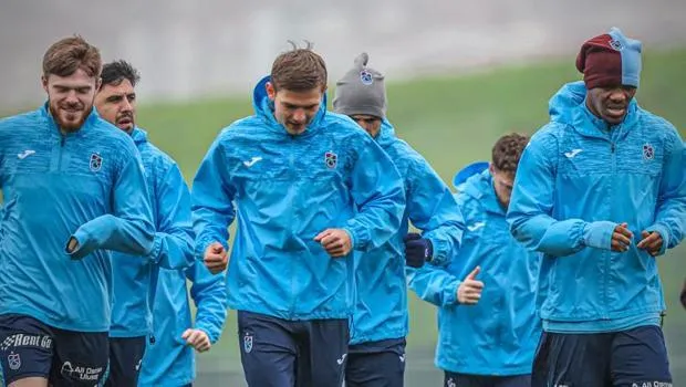 Trabzonspor Galatasaray Derbisine Hazır Mı? Kritik Maç Öncesi Son Hazırlıklar!