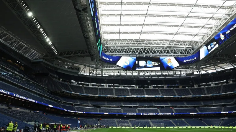 Real Madrid'in Stadyum Geliri Şoke Etti! Bernabeu Tek Başına Transfer Mi Yapacak?
