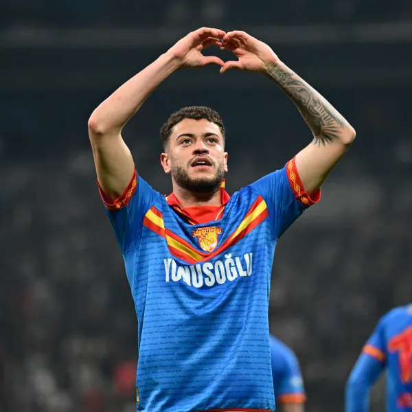Romulo'ya Alman Devinden Şok Transfer Teklifi! Göztepe Ne Yapacak?