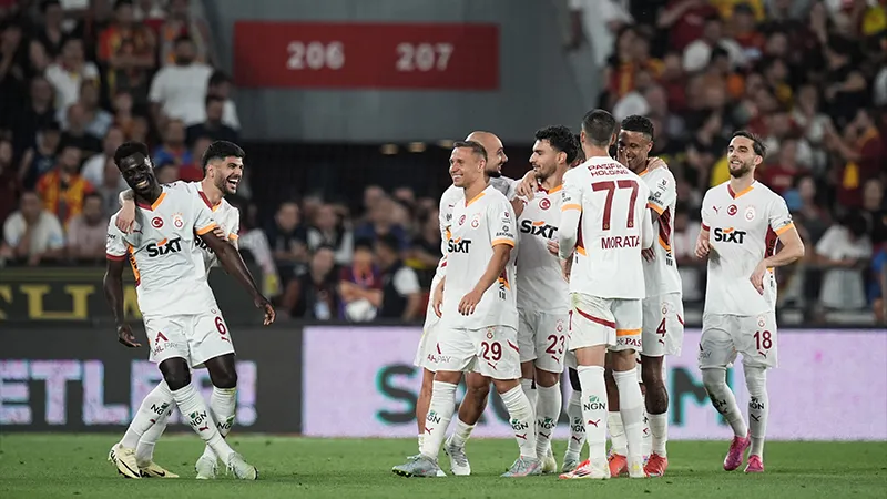 Galatasaray Şampiyonluk Yolunda! Göztepe'yi Deplasmanda Devirdi