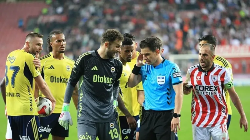 Samsunspor - Fenerbahçe maçı sonrası Tedesco'ya çok sert sözler: Ligden haberi yok